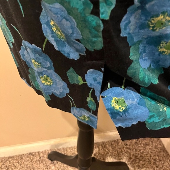ANN TAYLOR LOFT Blue,Green & Black Floral Sheath Cotton Mini Dress, size 6 - Picture 4 of 8